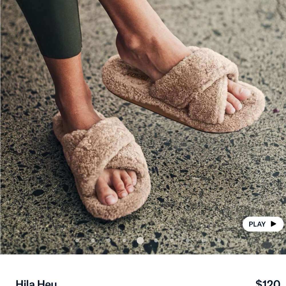 OluKai Women's Tan Slippers